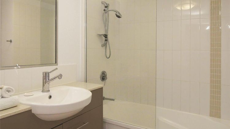Oaks Townsville Gateway Suites Room