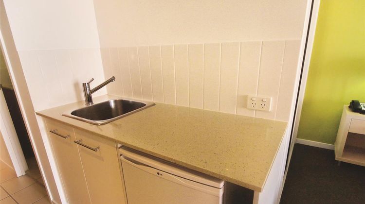 Oaks Townsville Gateway Suites Room