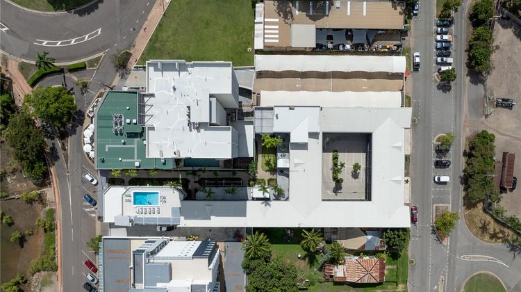 Oaks Townsville Metropole Hotel Exterior