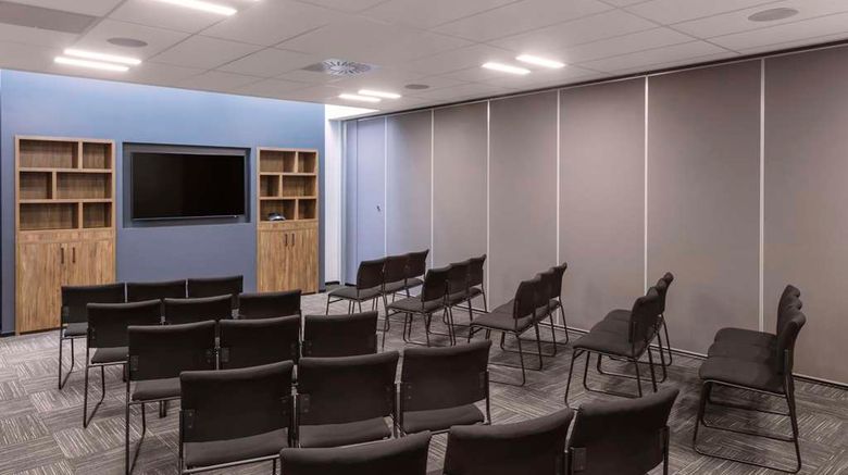 <b>Oaks Wellington Hotel Meeting</b>. Images powered by <a href="https://iceportal.shijigroup.com/" title="IcePortal" target="_blank">IcePortal</a>.