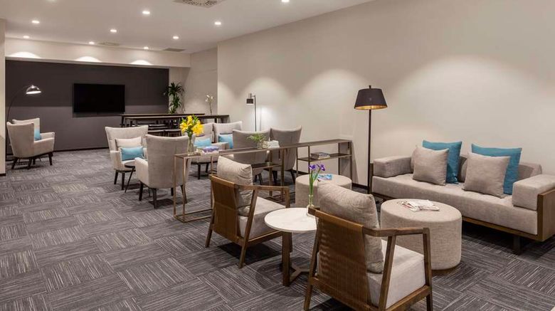 <b>Oaks Wellington Hotel Lobby</b>. Images powered by <a href="https://iceportal.shijigroup.com/" title="IcePortal" target="_blank">IcePortal</a>.