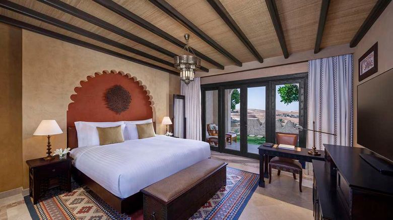 <b>Qasr Al Sarab Desert Resort by Anantara Room</b>. Images powered by <a href="https://iceportal.shijigroup.com/" title="IcePortal" target="_blank">IcePortal</a>.