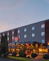 Radisson Red London Gatwick Airport
