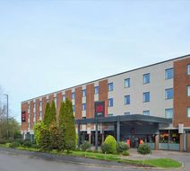 Radisson Red London Gatwick Airport Exterior