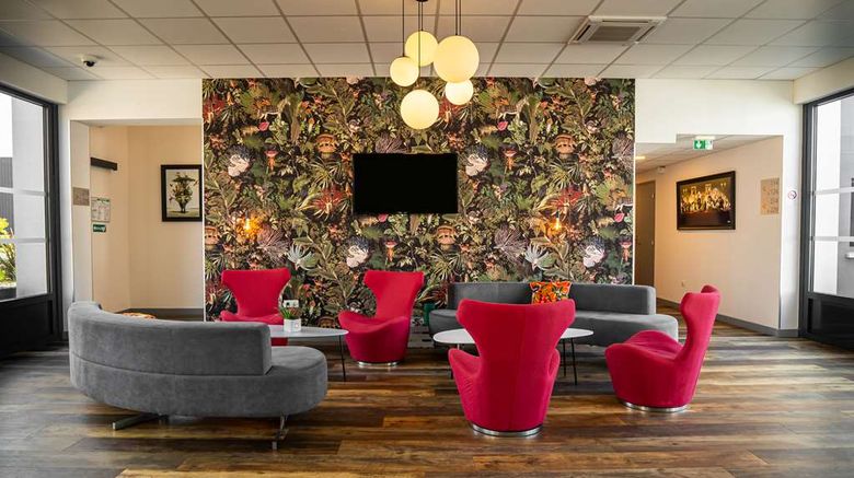 <b>Sure Hotel by BW Les Portes de Montauban Lobby</b>. Images powered by <a href="https://iceportal.shijigroup.com/" title="IcePortal" target="_blank">IcePortal</a>.
