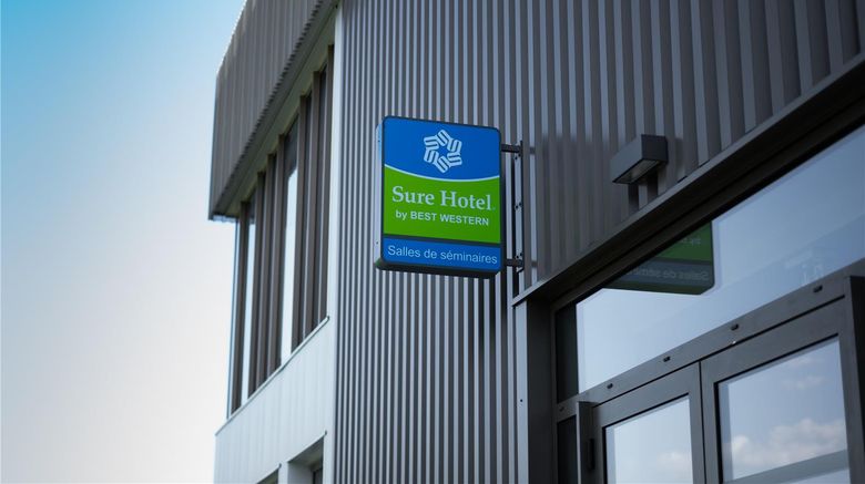 <b>Sure Hotel by BW Les Portes de Montauban Meeting</b>. Images powered by <a href="https://iceportal.shijigroup.com/" title="IcePortal" target="_blank">IcePortal</a>.