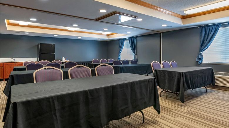 <b>MainStay Suites Emporia Meeting</b>. Images powered by <a href="https://iceportal.shijigroup.com/" title="IcePortal" target="_blank">IcePortal</a>.