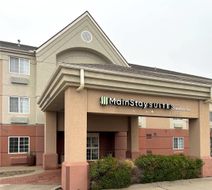 MainStay Suites Emporia Exterior
