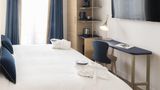 <b>Mercure Paris Lafayette Room</b>. Images powered by <a href="https://iceportal.shijigroup.com/" title="IcePortal" target="_blank">IcePortal</a>.
