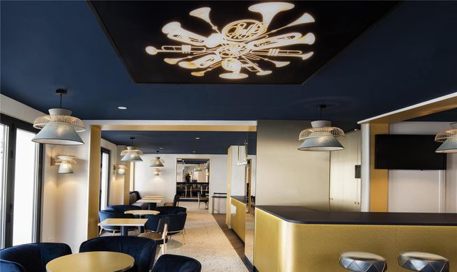 Mercure Paris Lafayette Exterior