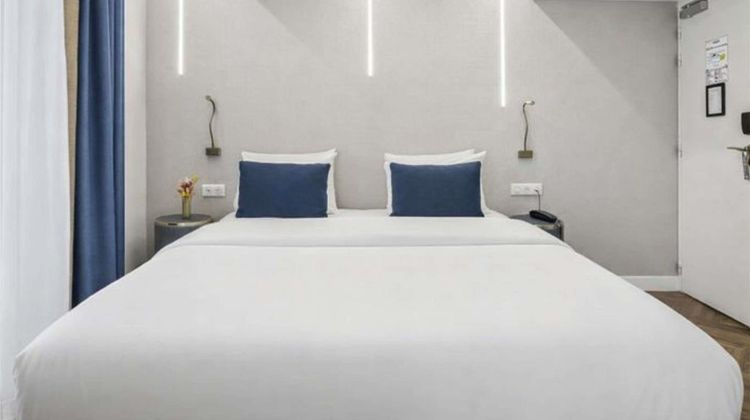 Mercure Paris Lafayette Room