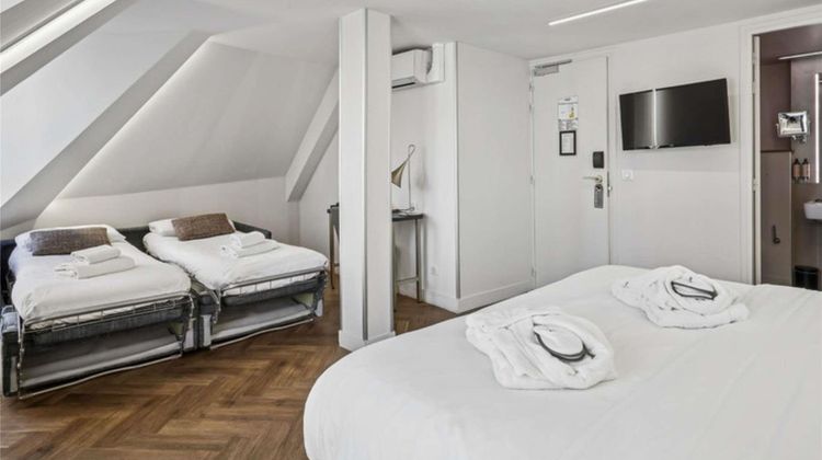 Mercure Paris Lafayette Room