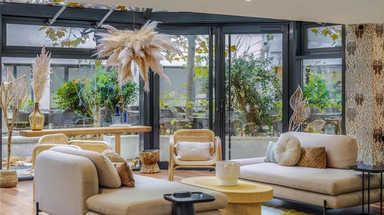 <b>Mercure Paris Gare Montparnasse TGV Exterior</b>. Images powered by <a href="https://iceportal.shijigroup.com/" title="IcePortal" target="_blank">IcePortal</a>.