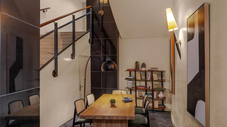 <b>Mercure Paris Gare Montparnasse TGV Meeting</b>. Images powered by <a href="https://iceportal.shijigroup.com/" title="IcePortal" target="_blank">IcePortal</a>.