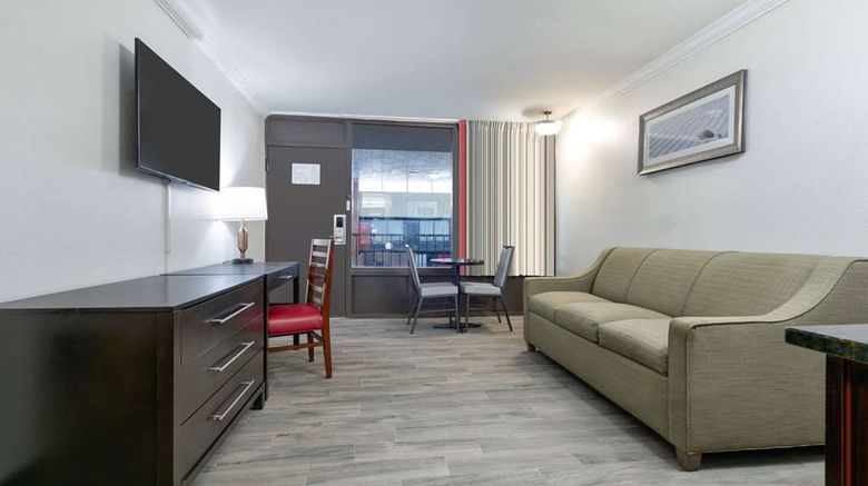 <b>Ramada by Wyndham Diamondhead I-10 Suite</b>. Images powered by <a href="https://iceportal.shijigroup.com/" title="IcePortal" target="_blank">IcePortal</a>.