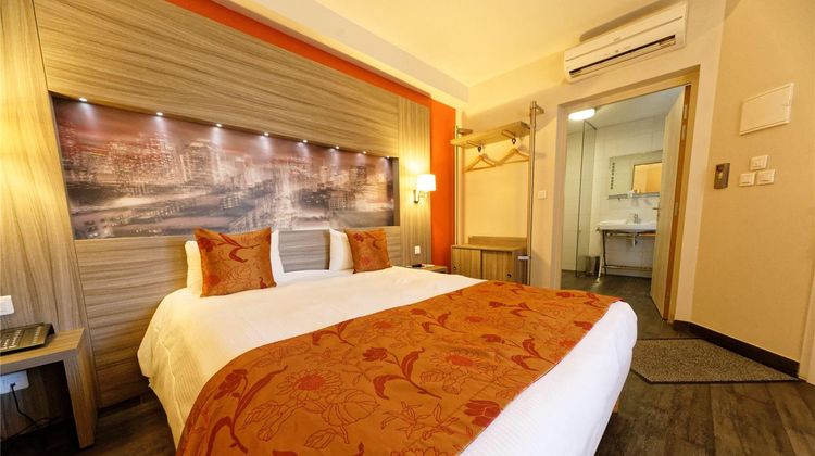 Charme Hotel Audincourt Room