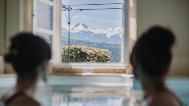 <b>Hotel la Robeyere, BW Signature Coll Pool</b>. Images powered by <a href="https://iceportal.shijigroup.com/" title="IcePortal" target="_blank">IcePortal</a>.