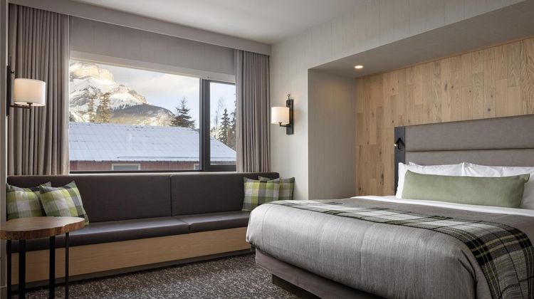 Peaks Hotel and Suites Room