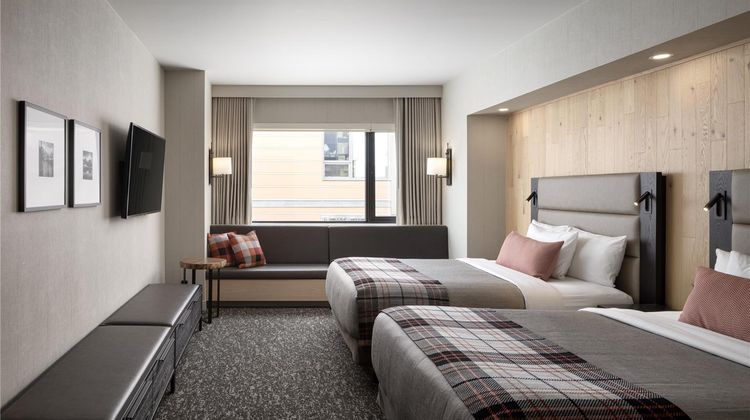 Peaks Hotel and Suites Suite