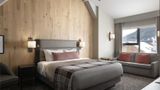<b>Peaks Hotel and Suites Suite</b>. Images powered by <a href="https://iceportal.shijigroup.com/" title="IcePortal" target="_blank">IcePortal</a>.