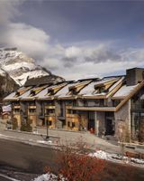 Peaks Hotel and Suites