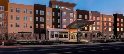 Hyatt House Davis Exterior