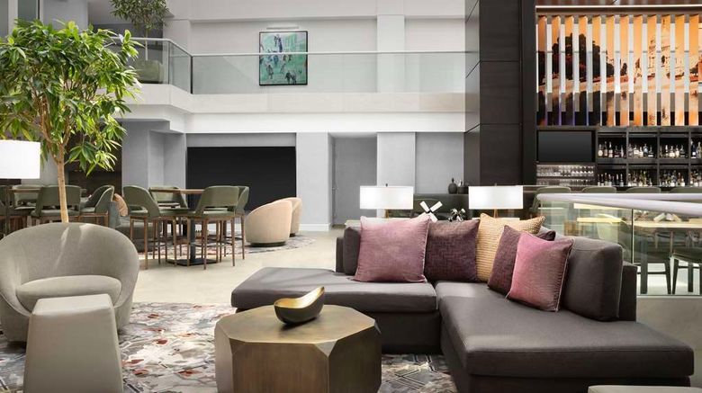 <b>Hilton Washington DC Capitol Hill Lobby</b>. Images powered by <a href="https://iceportal.shijigroup.com/" title="IcePortal" target="_blank">IcePortal</a>.