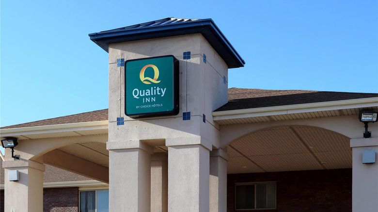 <b>Quality Inn Lincoln Exterior</b>. Images powered by <a href="https://iceportal.shijigroup.com/" title="IcePortal" target="_blank">IcePortal</a>.