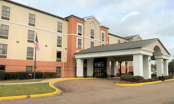 Wingate by Wyndham Ridgeland