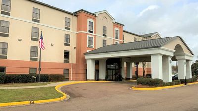 Wingate by Wyndham Ridgeland