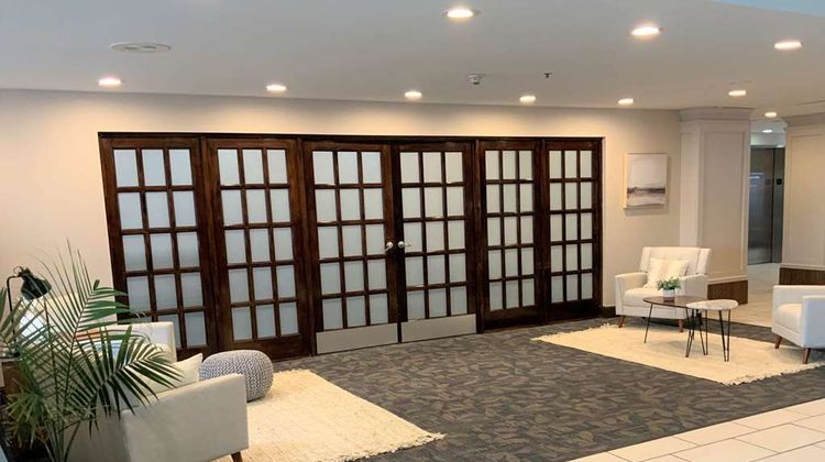 Wingate by Wyndham Ridgeland Lobby