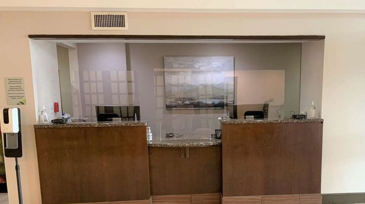 Wingate by Wyndham Ridgeland Lobby
