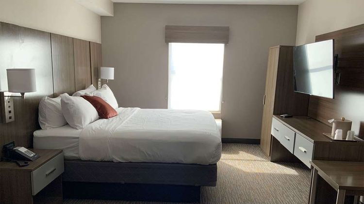 Wingate by Wyndham Ridgeland Room
