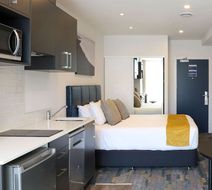 Ramada by Wyndham Wellington Room