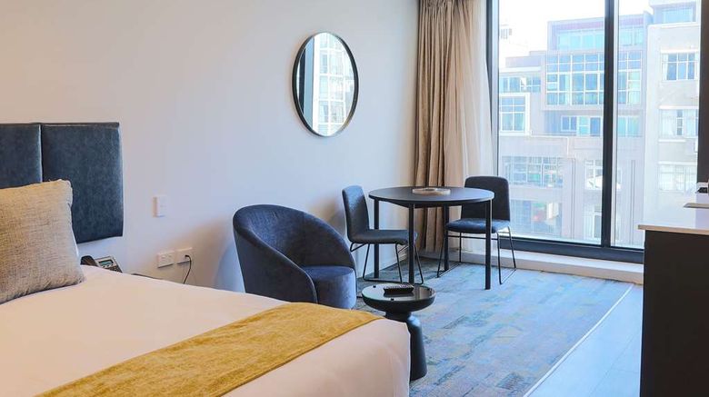 <b>Ramada by Wyndham Wellington Room</b>. Images powered by <a href="https://iceportal.shijigroup.com/" title="IcePortal" target="_blank">IcePortal</a>.