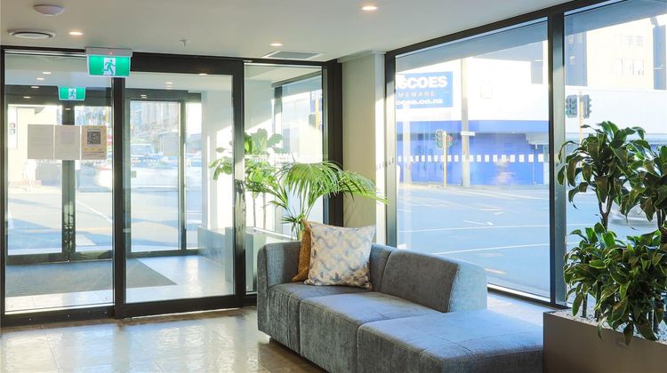 Ramada by Wyndham Wellington Lobby