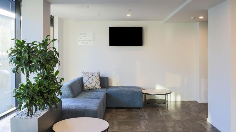 Ramada by Wyndham Wellington Lobby