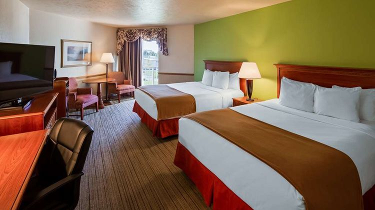 Apple Tree Inn SureStay Collection by BW Room