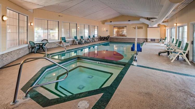 Apple Tree Inn SureStay Collection by BW Pool