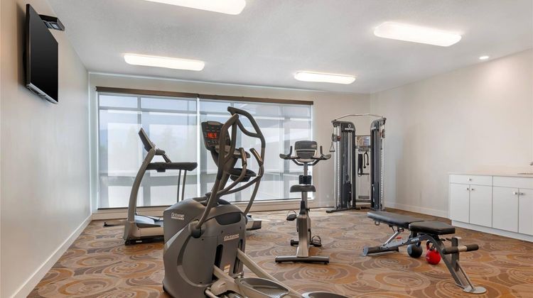 Econo Lodge Inn and Suites Kelowna Health