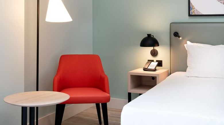 <b>Hyatt Place London City East Room</b>. Images powered by <a href="https://iceportal.shijigroup.com/" title="IcePortal" target="_blank">IcePortal</a>.