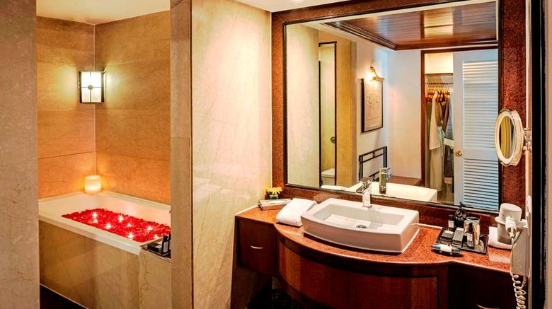 <b>The Park Kolkata Suite</b>. Images powered by <a href="https://iceportal.shijigroup.com/" title="IcePortal" target="_blank">IcePortal</a>.