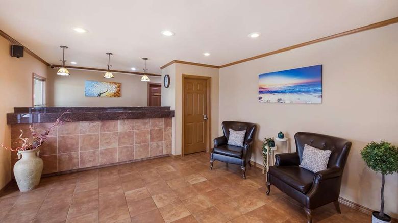 <b>SureStay Hotel by Best Western Rockdale Lobby</b>. Images powered by <a href="https://iceportal.shijigroup.com/" title="IcePortal" target="_blank">IcePortal</a>.