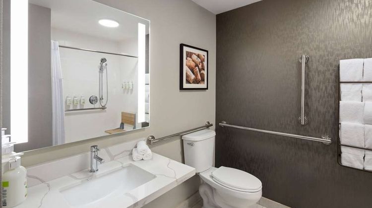 La Quinta Inn & Suites Yakima Downtown Room