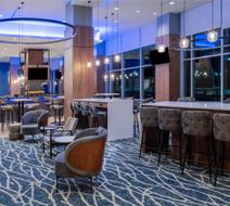 La Quinta Inn & Suites Downtown Stadium Lobby