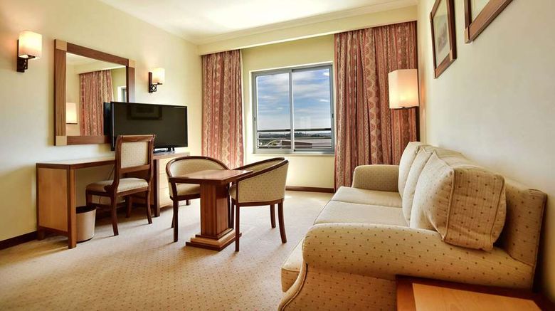 <b>Hotel Real Oeiras Suite</b>. Images powered by <a href="https://iceportal.shijigroup.com/" title="IcePortal" target="_blank">IcePortal</a>.