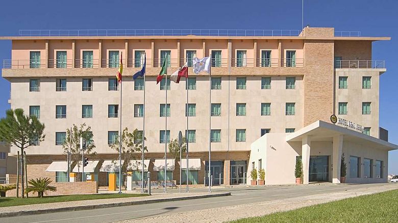 <b>Hotel Real Oeiras Exterior</b>. Images powered by <a href="https://iceportal.shijigroup.com/" title="IcePortal" target="_blank">IcePortal</a>.