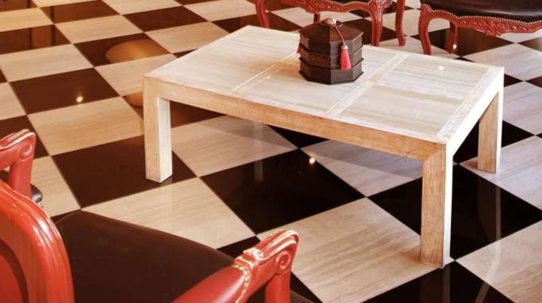 <b>Hotel Real Oeiras Lobby</b>. Images powered by <a href="https://iceportal.shijigroup.com/" title="IcePortal" target="_blank">IcePortal</a>.