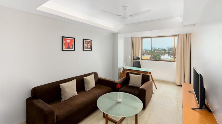<b>Classic Grande Imphal, Radisson Individ. Suite</b>. Images powered by <a href="https://iceportal.shijigroup.com/" title="IcePortal" target="_blank">IcePortal</a>.