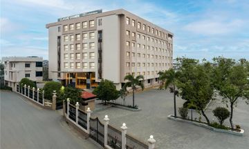Classic Grande Imphal, Radisson Individ.